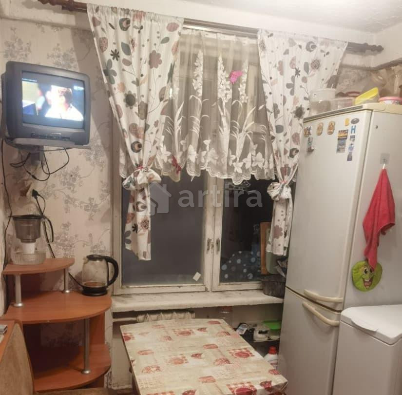 Комната, 56 м2, 3/5 эт. Санкт-Петербург - изображение 2