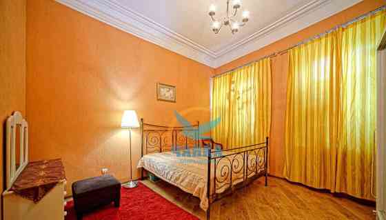 3-комн. квартира, 110 м2, 3/5 эт. Санкт-Петербург