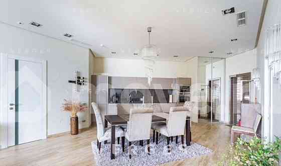 3-комн. квартира, 107 м2, 10/53 эт. Москва