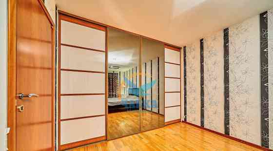 2-комн. квартира, 70 м2, 8/13 эт. Санкт-Петербург