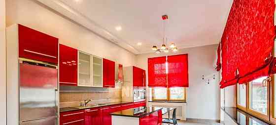 Коттедж, 570 м2, 17 соток, 2 эт. Красногорск