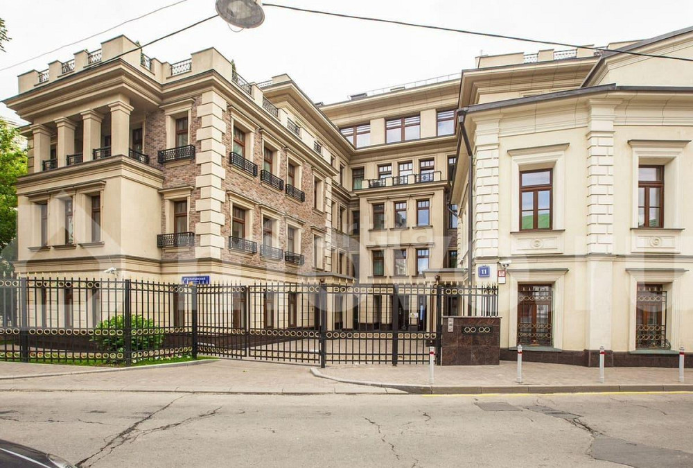 4-комн. квартира, 220 м2, 2/3 эт. Москва - изображение 1