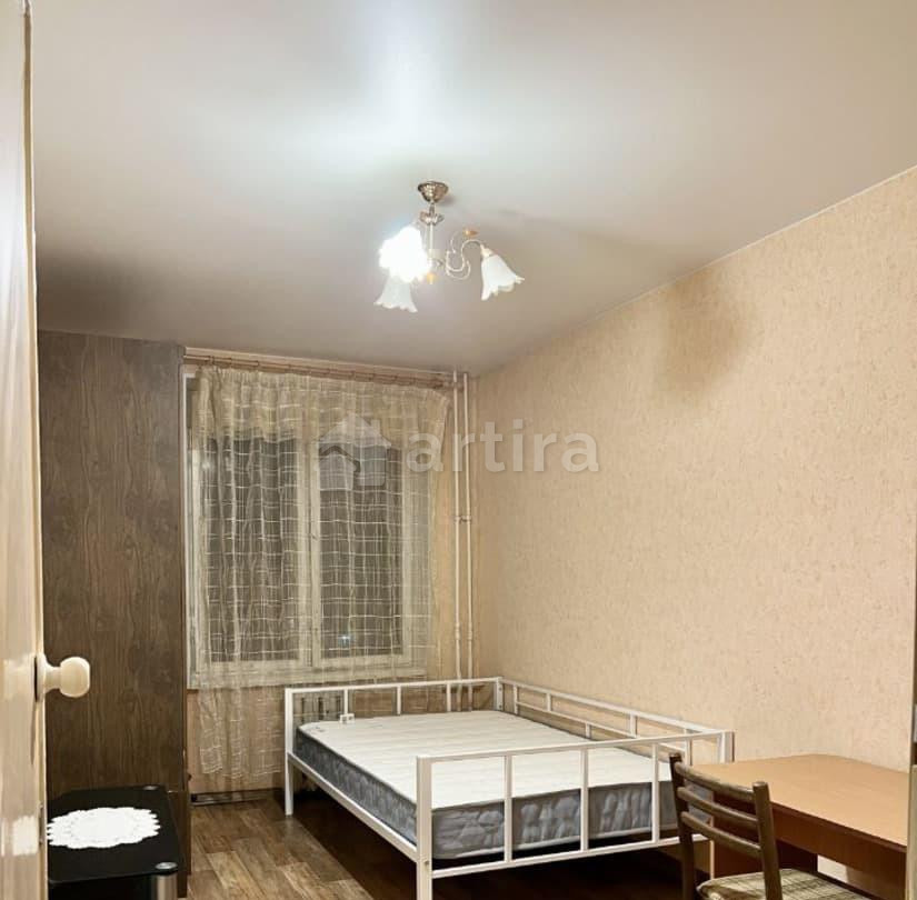 Комната, 60 м2, 3/5 эт. Москва - изображение 1