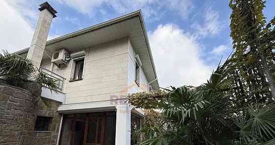 Дом, 400 м2, 10 соток, 3 эт. Ялта