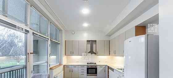 Дом, 185 м2, 2 сотки, 3 эт. Москва