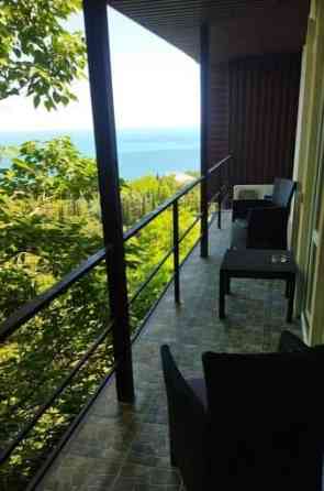 2-комн. квартира, 40 м2, 3/3 эт. Ялта