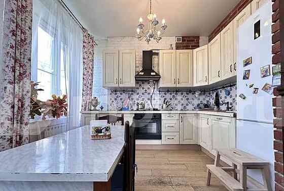 4-комн. квартира, 71 м2, 3/5 эт. Москва