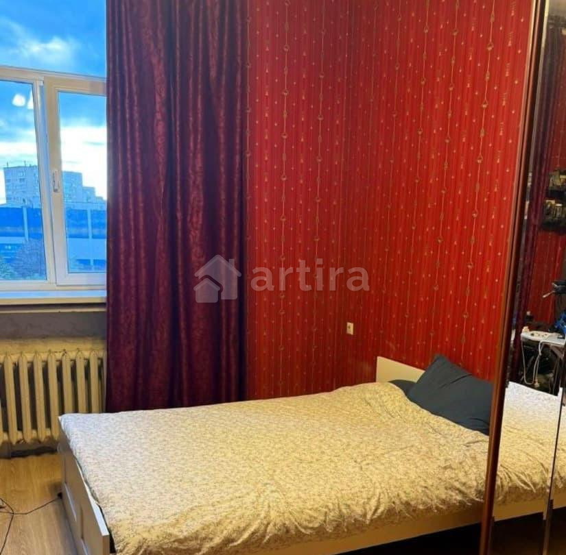 Комната, 15 м2, 5/5 эт. Москва - изображение 1