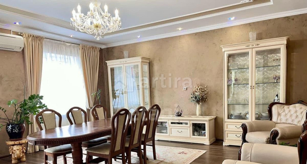 Дом, 290 м2, 6 соток, 3 эт. Уфа - изображение 1