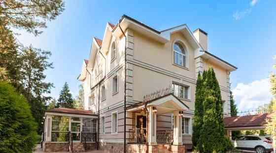 Коттедж, 1000 м2 Апрелевка