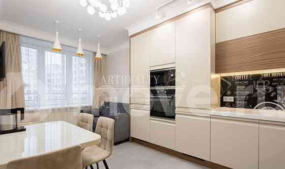 3-комн. квартира, 85.5 м2, 12/17 эт. Москва