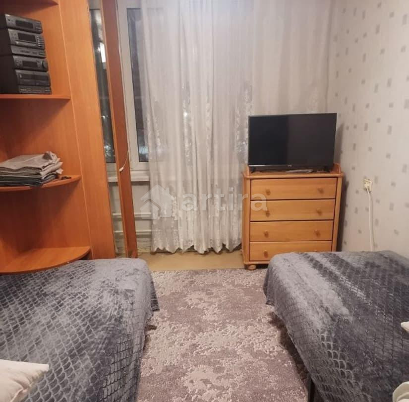 Комната, 48 м2, 4/9 эт. Москва - изображение 1