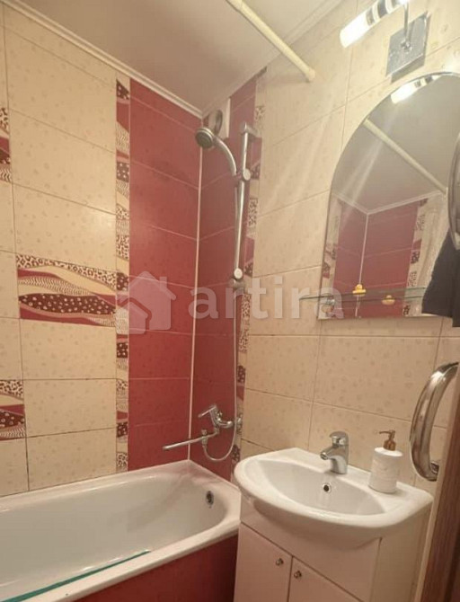 Комната, 50 м2, 7/13 эт. Санкт-Петербург - изображение 1