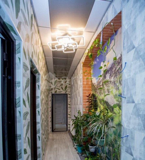 Комната, 220 м2, 4/5 эт. Санкт-Петербург - изображение 2