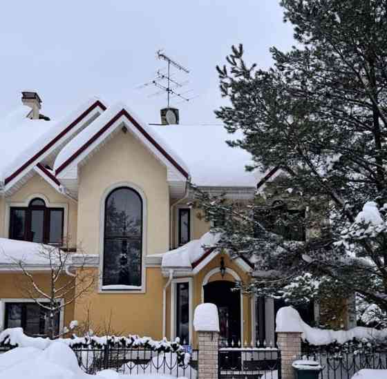 Коттедж, 280 м2, 10 соток, 3 эт. Истра