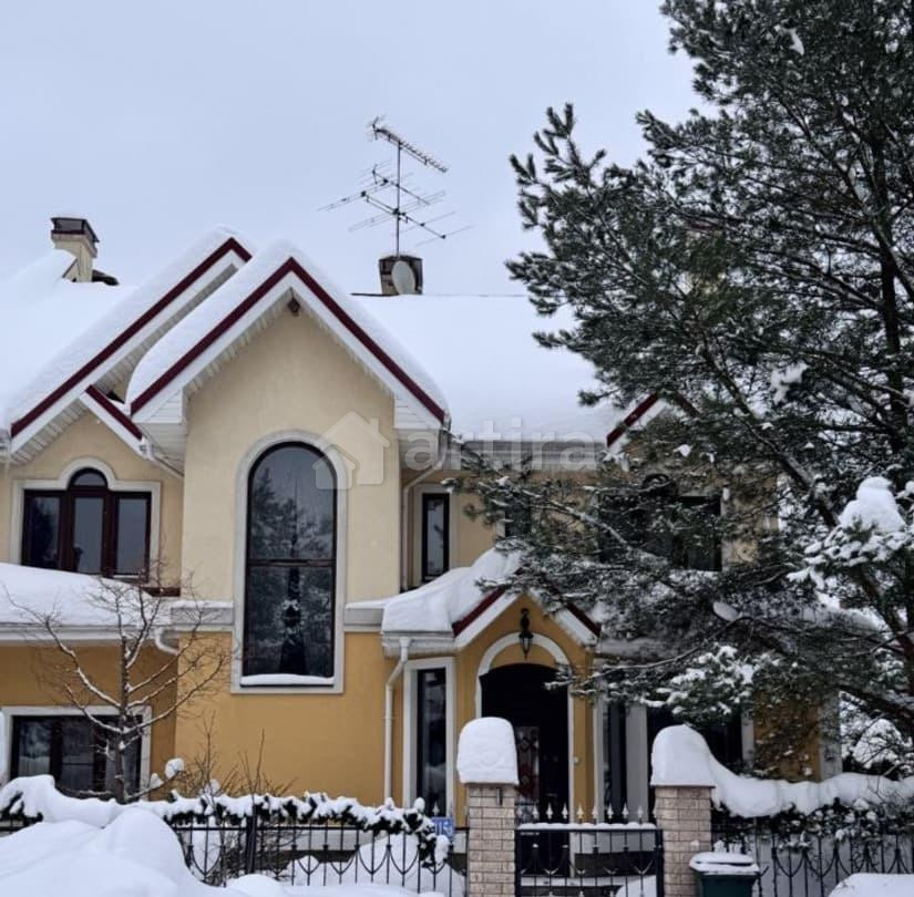 Коттедж, 280 м2, 10 соток, 3 эт. Истра - изображение 1