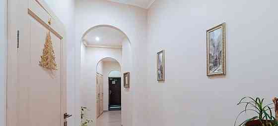 Комната, 120 м2, 1/7 эт. Санкт-Петербург