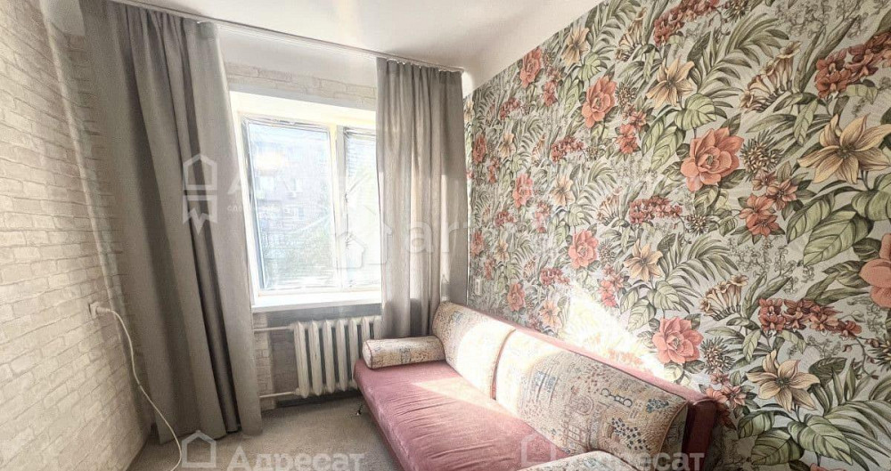 Комната, 10 м2, 3/5 эт. Волгоград - изображение 1