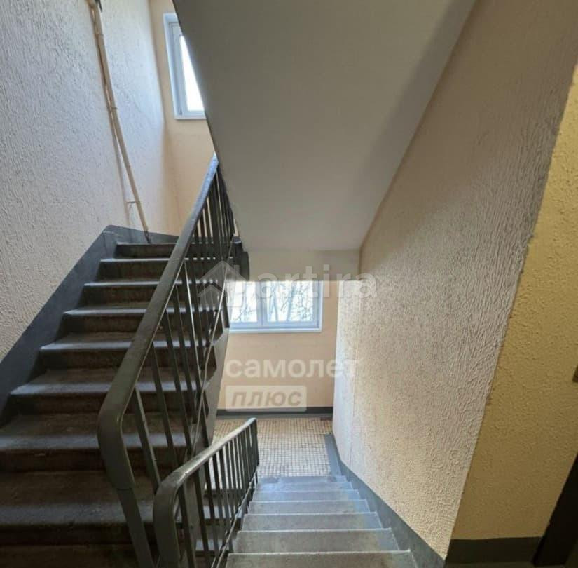 Комната, 10.7 м2, 5/9 эт. Москва - изображение 2