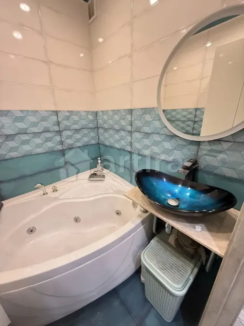 Сдам 3-комн. квартиру, 65 м², 6/9 эт. Новосибирск - изображение 2