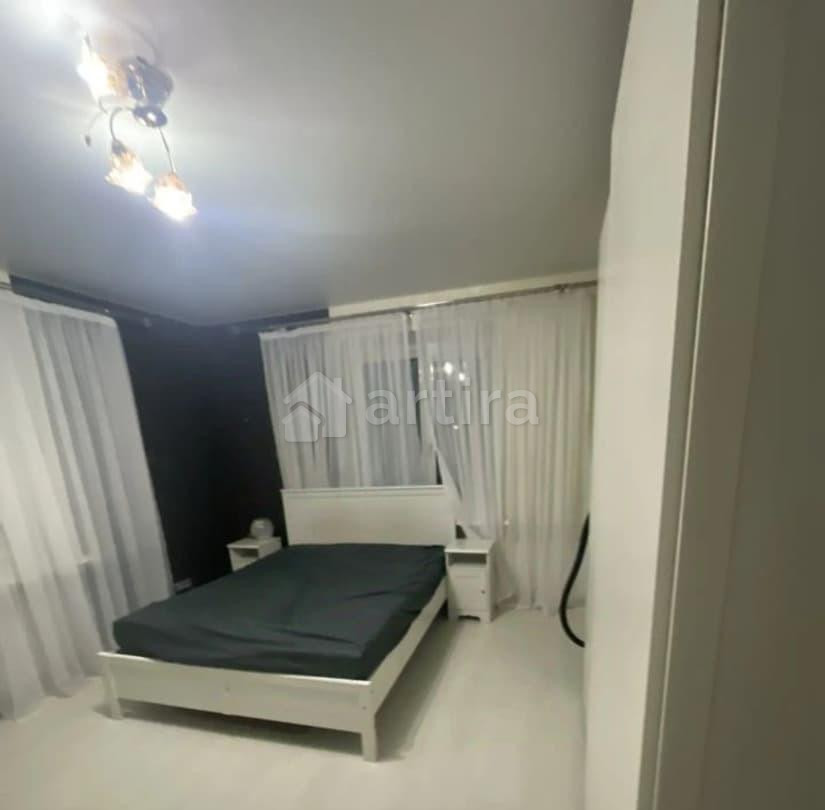 Комната, 60 м2, 2/2 эт. Екатеринбург - изображение 1