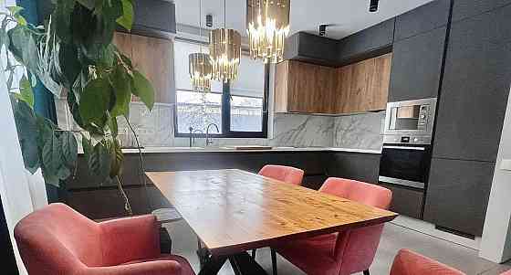 Коттедж, 200 м2, 7 соток, 3 эт. Москва