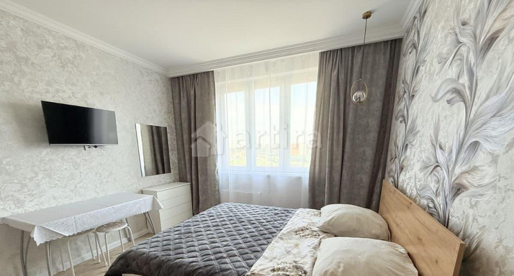 Комната, 110 м2, 14/27 эт. Москва - изображение 1