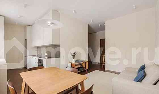 4-комн. квартира, 95 м2, 2/4 эт. Москва