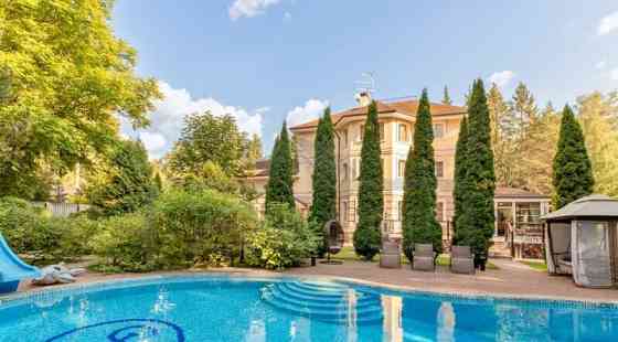 Коттедж, 1100 м2 Апрелевка