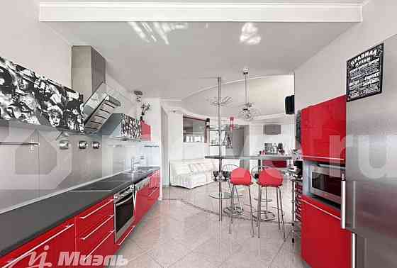 3-комн. квартира, 145 м2, 20/25 эт. Москва