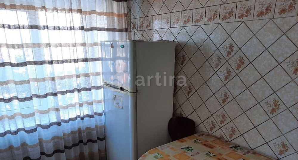 Комната, 45 м2, 4/9 эт. Ростов-на-Дону - изображение 1