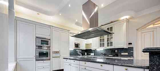 Дом, 650 м2, 18 соток, 4 эт. Одинцово