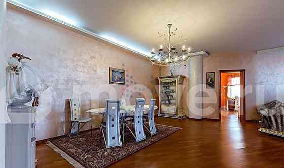 4-комн. квартира, 232 м2, 18/25 эт. Москва