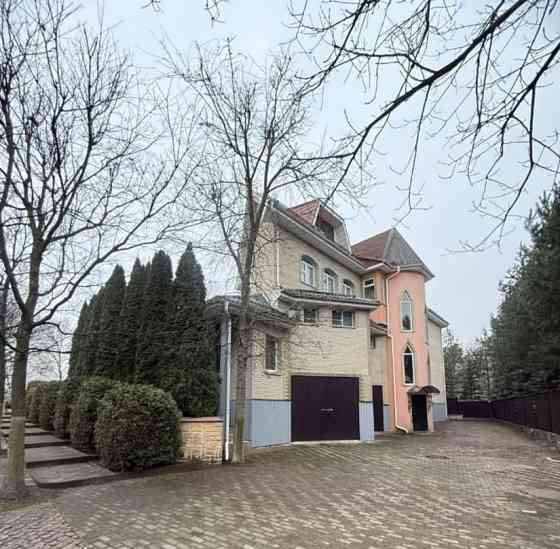 Таунхаус, 200 м2, 1.5 га, 2 эт. Истра