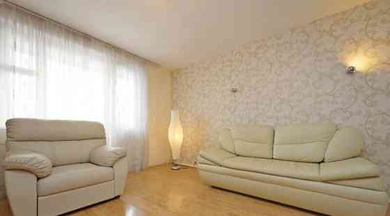 1-комн. квартира, 42 м2, 8/14 эт. Москва