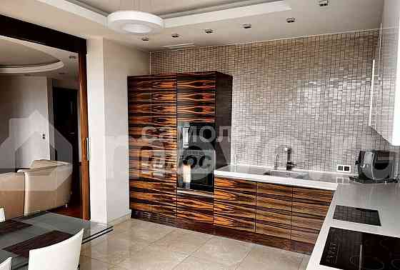 4-комн. квартира, 167.3 м2, 2/48 эт. Москва