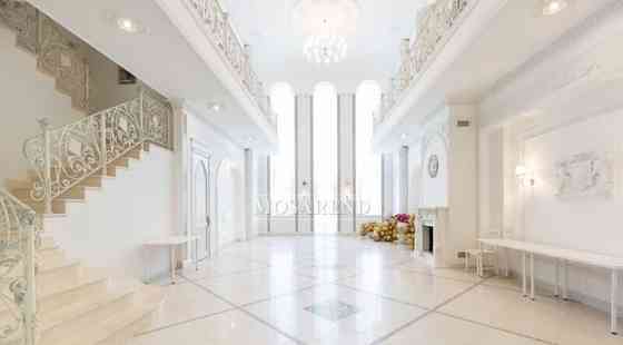 Коттедж, 1350 м2 Мытищи