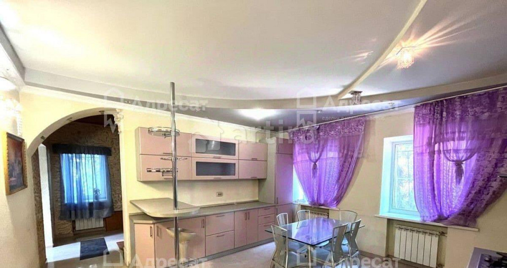 Дом, 250 м2, 6 соток, 3 эт. Волгоград - изображение 7