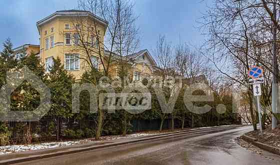 6-комн. квартира, 235 м2, 1/3 эт. Москва