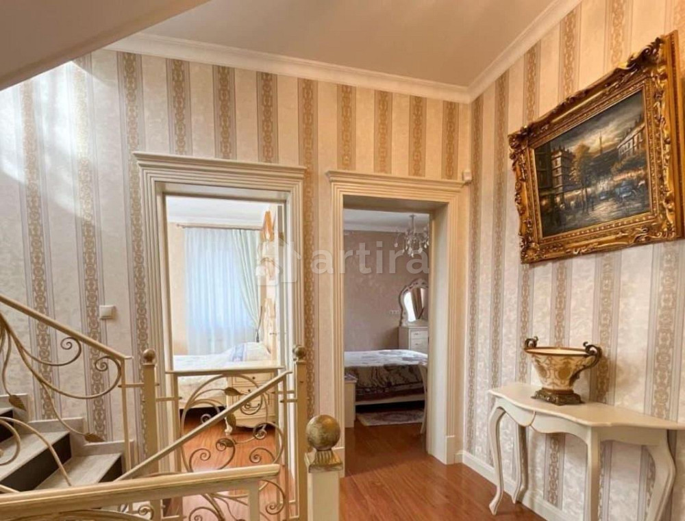 Коттедж, 250 м2, 9 соток, 3 эт. Солнечногорск - изображение 2