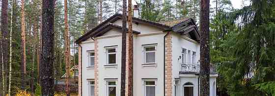 Дом, 390 м2, 30 соток, 3 эт. Рощино