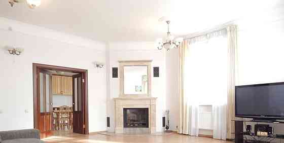 Коттедж, 500 м2, 25 соток, 3 эт. Санкт-Петербург