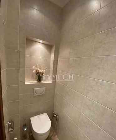 3-комн. квартира, 137 м2, 3/10 эт. Москва