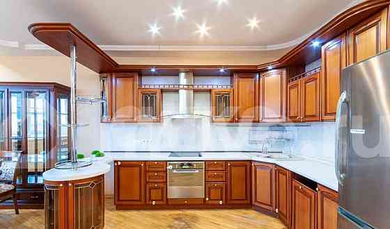 3-комн. квартира, 135 м2, 10/16 эт. Москва