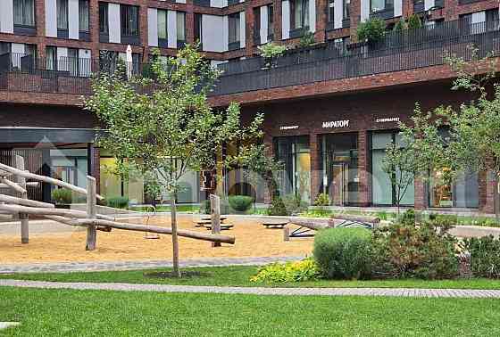 Студия, 137 м2, 2/28 эт. Москва