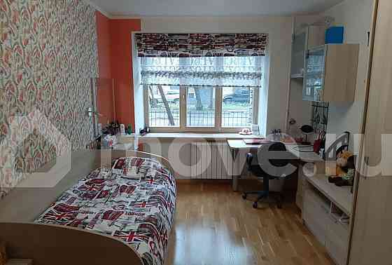 4-комн. квартира, 75 м2, 1/9 эт. Москва