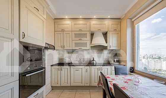 2-комн. квартира, 66.8 м2, 22/24 эт. Москва