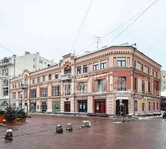 4-комн. квартира, 122.5 м2, 3/3 эт. Москва
