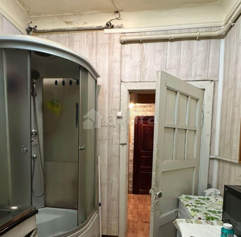 Комната, 65 м2, 4/5 эт. Санкт-Петербург - изображение 2