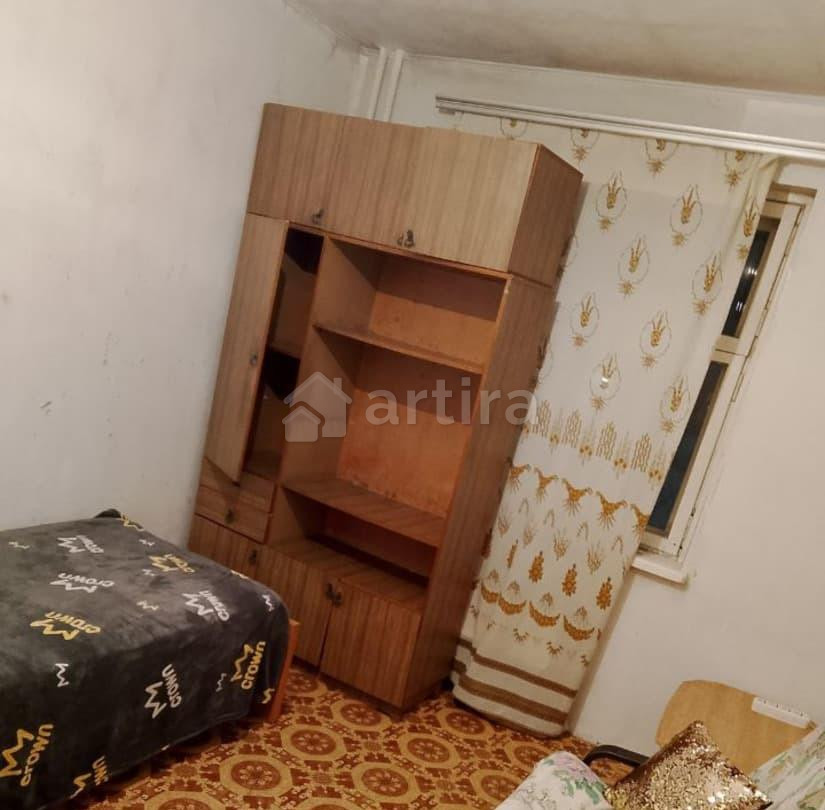 Комната, 82 м2, 5/10 эт. Красноярск - изображение 1